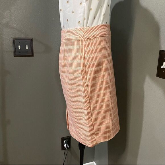 LOFT coral textured Pencil Skirt - Picture 6 of 12